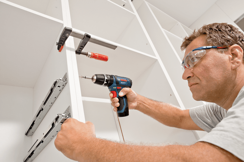 Máy khoan động lực dùng pin Bosch GSB 12-2-LI