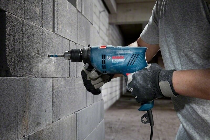 Bosch GSB 600 khoan tường mạnh mẽ với công suất 600W Bosch GSB 600 khoan tường mạnh mẽ với công suất 600W