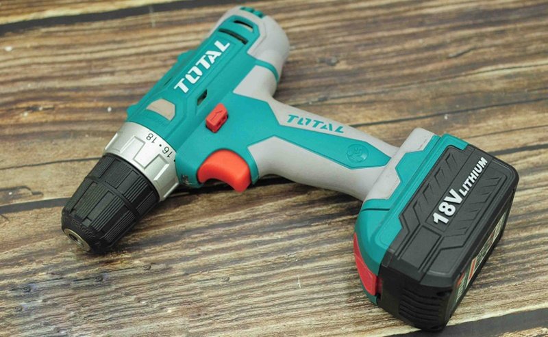 Total 18V TDLI228180 thiết kế nhỏ gọn