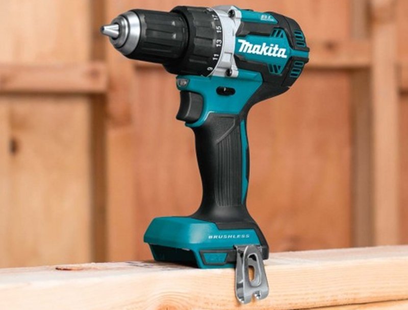 Máy khoan pin Makita DDF484Z 18V