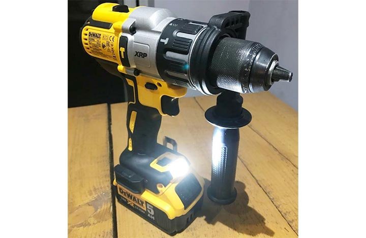 Máy khoan pin Dewalt DCD996P2 Máy khoan pin Dewalt DCD996P2