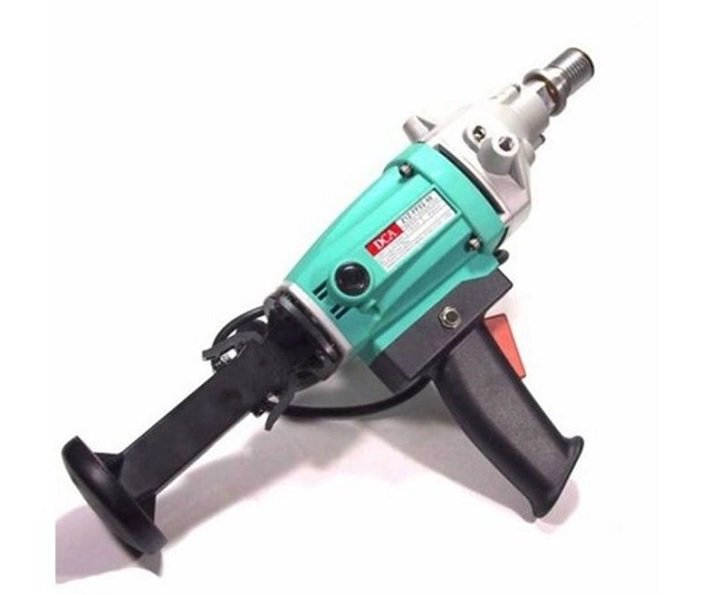 Máy khoan rút lõi DCA AZZ190 vận hành mạnh mẽ với công suất 1800W Máy khoan rút lõi DCA AZZ190 vận hành mạnh mẽ với công suất 1800W