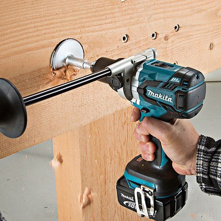Máy hoạt động bền bỉ, khoan tối đa trên gỗ Máy hoạt động bền bỉ, khoan tối đa trên gỗ