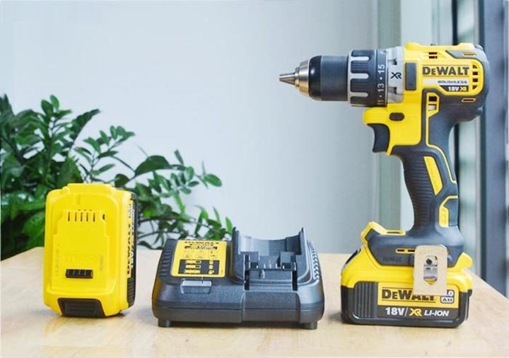 Máy khoan Dewalt DCD 777d2 Máy khoan Dewalt DCD 777d2