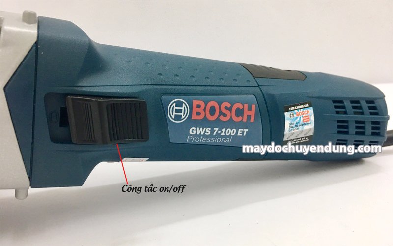 Công tắc ở phần lưng máy BOSCH GWS 7-100 ET Công tắc ở phần lưng máy BOSCH GWS 7-100 ET