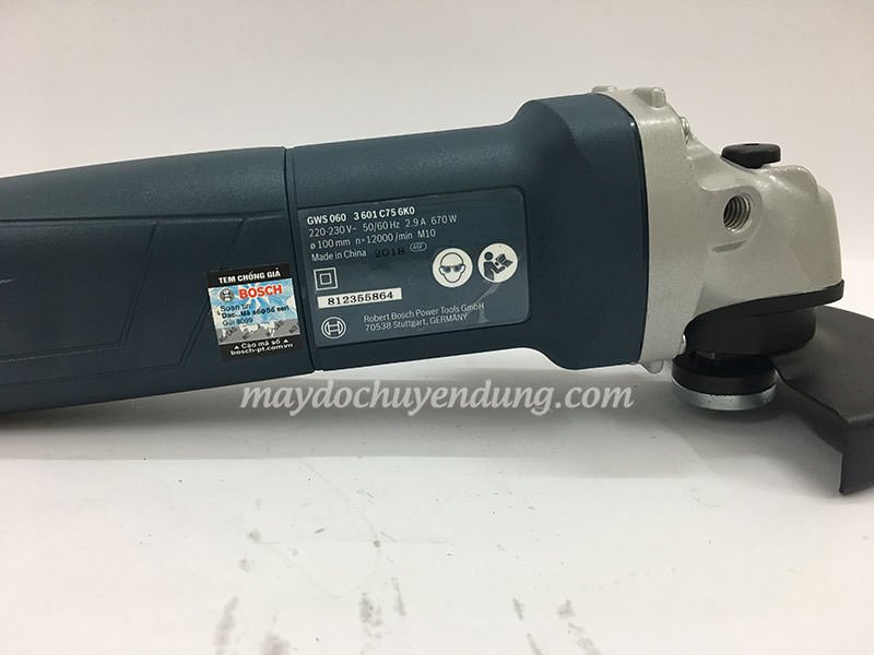 Vỏ máy GWS 6 100 S được làm bằng nhựa dẻo chịu lực tốt