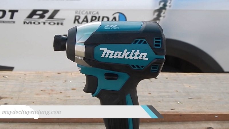 Máy bắt vít chạy pin Makita DTD153RFE Máy bắt vít chạy pin Makita DTD153RFE
