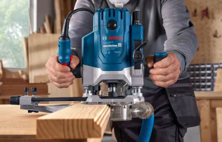 Bosch GOF 20-12 phay gỗ nhanh, hiệu suất cao Bosch GOF 20-12 phay gỗ nhanh, hiệu suất cao