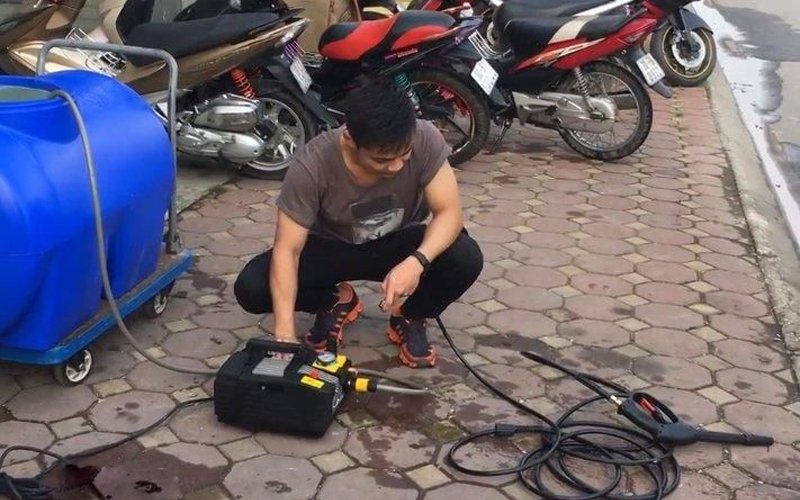 Máy rửa xe chuyên nghiệp Lutian LT-590 sử dụng dễ dàng