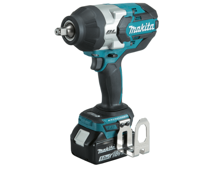Máy siết bu lông dùng pin Makita DTW1002XVZ hoạt động mạnh mẽ với điện thế pin 18V Máy siết bu lông dùng pin Makita DTW1002XVZ hoạt động mạnh mẽ với điện thế pin 18V