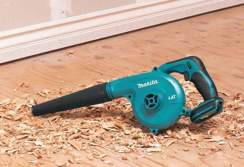 Máy thổi bụi Makita UB1103 600W