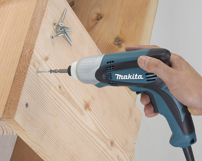 Máy vặn vít Makita TD0100 Máy vặn vít Makita TD0100