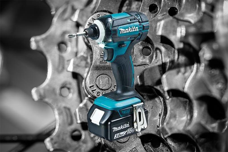 Máy vặn vít dùng pin Makita DTD149Z Máy vặn vít dùng pin Makita DTD149Z