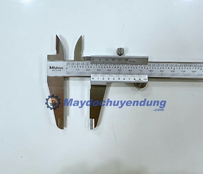 Mitutoyo 530-118 được làm bằng chất liệu thép không gỉ
