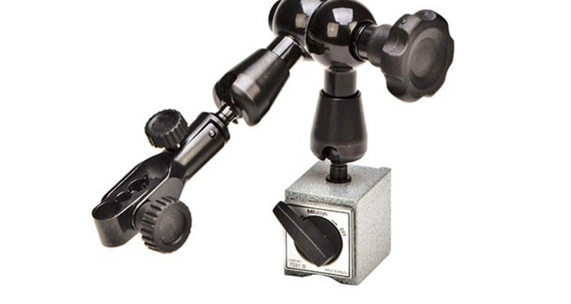 Đế gá từ Mitutoyo 7031B giúp thiết bị đo chắc chắn hơn. Đế gá từ Mitutoyo 7031B giúp thiết bị đo chắc chắn hơn.