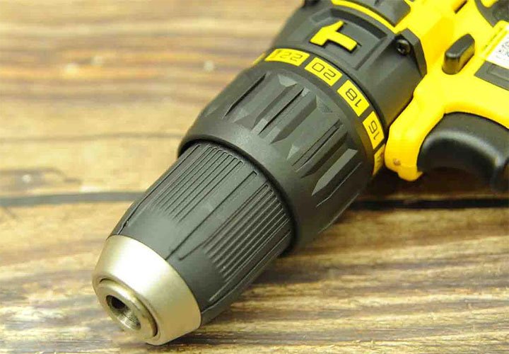 Đầu kẹp Autolock của máy khoan Stanley SCH20C2K