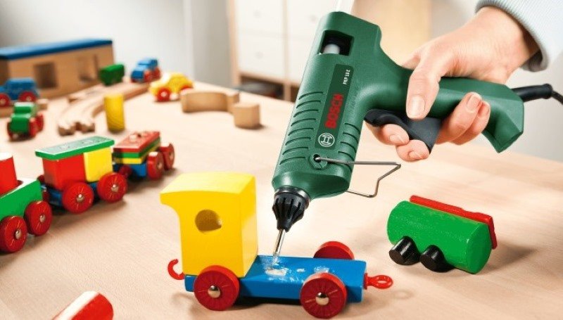 Súng bắn keo PKP 18E tiện dụng hoàn hảo cho các dự án thủ công thú vị