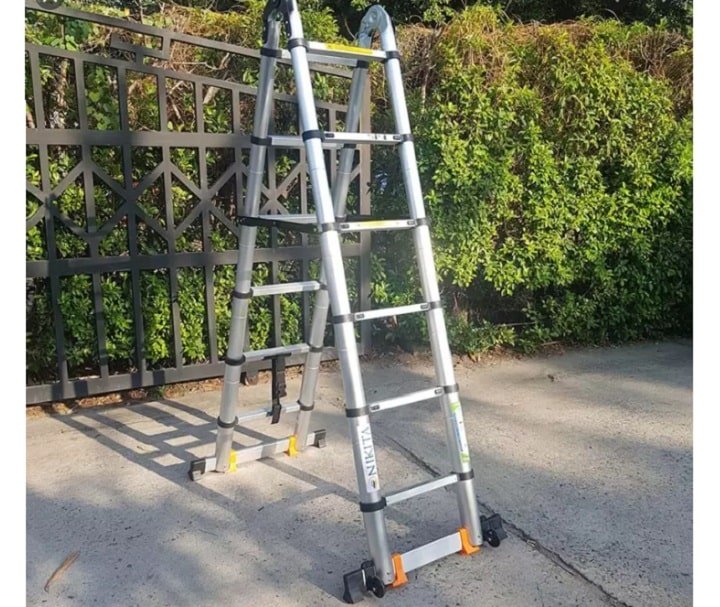 Thang nhôm rút đa năng có bánh AID50 được bổ sung thêm chân phụ chống trượt Thang nhôm rút đa năng có bánh AID50 được bổ sung thêm chân phụ chống trượt