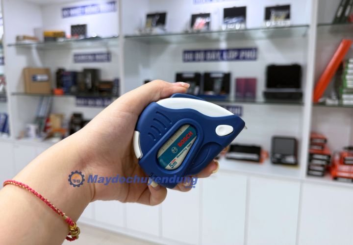 Bosch 1619A0105W có thiết kế nhỏ gọn, vừa tay cầm