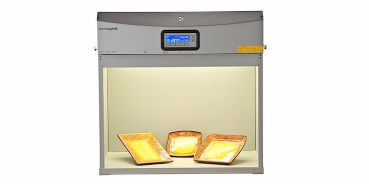Thiết kế tủ so màu SpectraLight QC