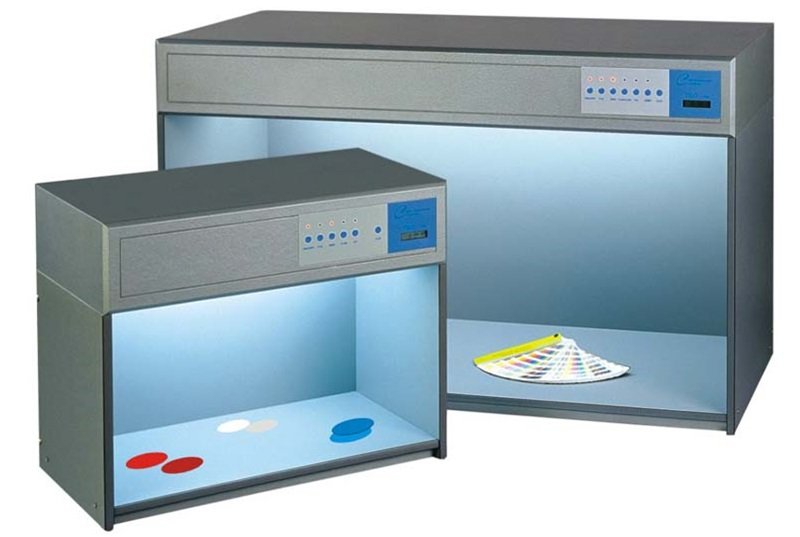 Tủ so màu vải Tilo T60 bền chắc, dễ dùng Tủ so màu vải Tilo T60 bền chắc, dễ dùng